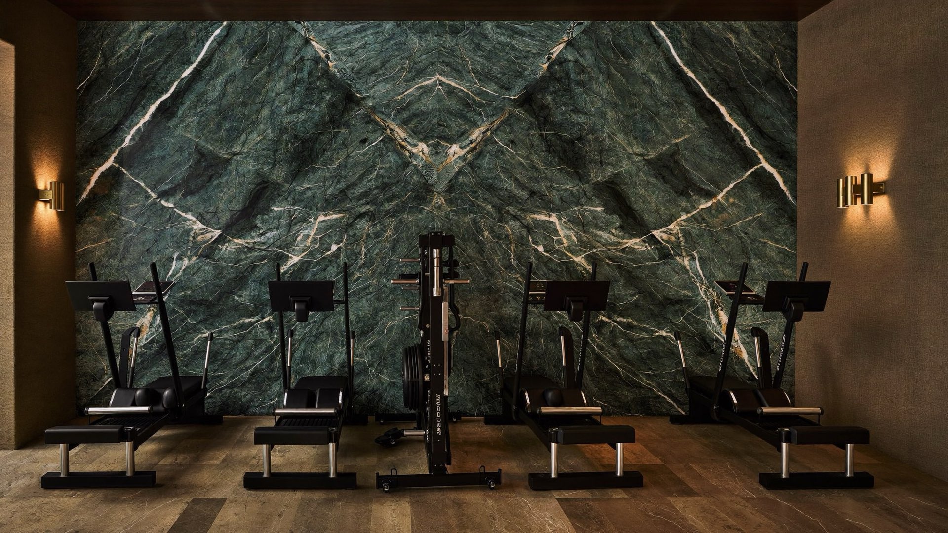 The Onyx studio room